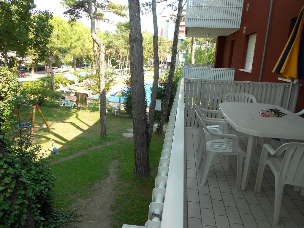 Appartamenti Vacanza Albatros ลินญาโน ซับเบียโดโร ภายนอก รูปภาพ